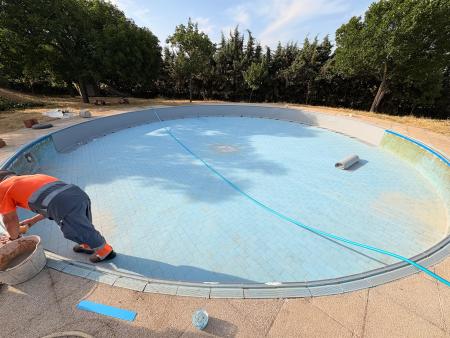 Imagen TRABAJOS DE MEJORA EN LA PISCINA MUNICIPAL